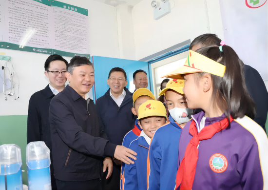 生态情形部部长黄润秋赴西藏自治区两市调研