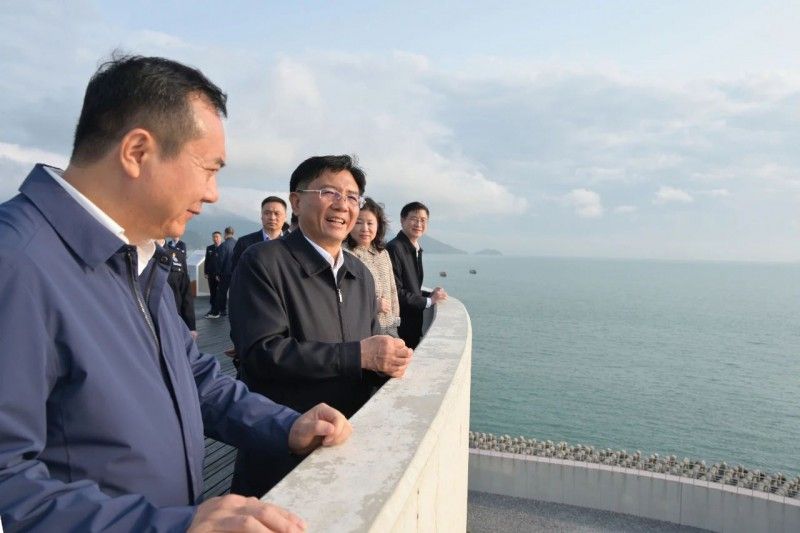 生态情形部党组书记孙金龙赴广东省调研生态情形保；；な虑